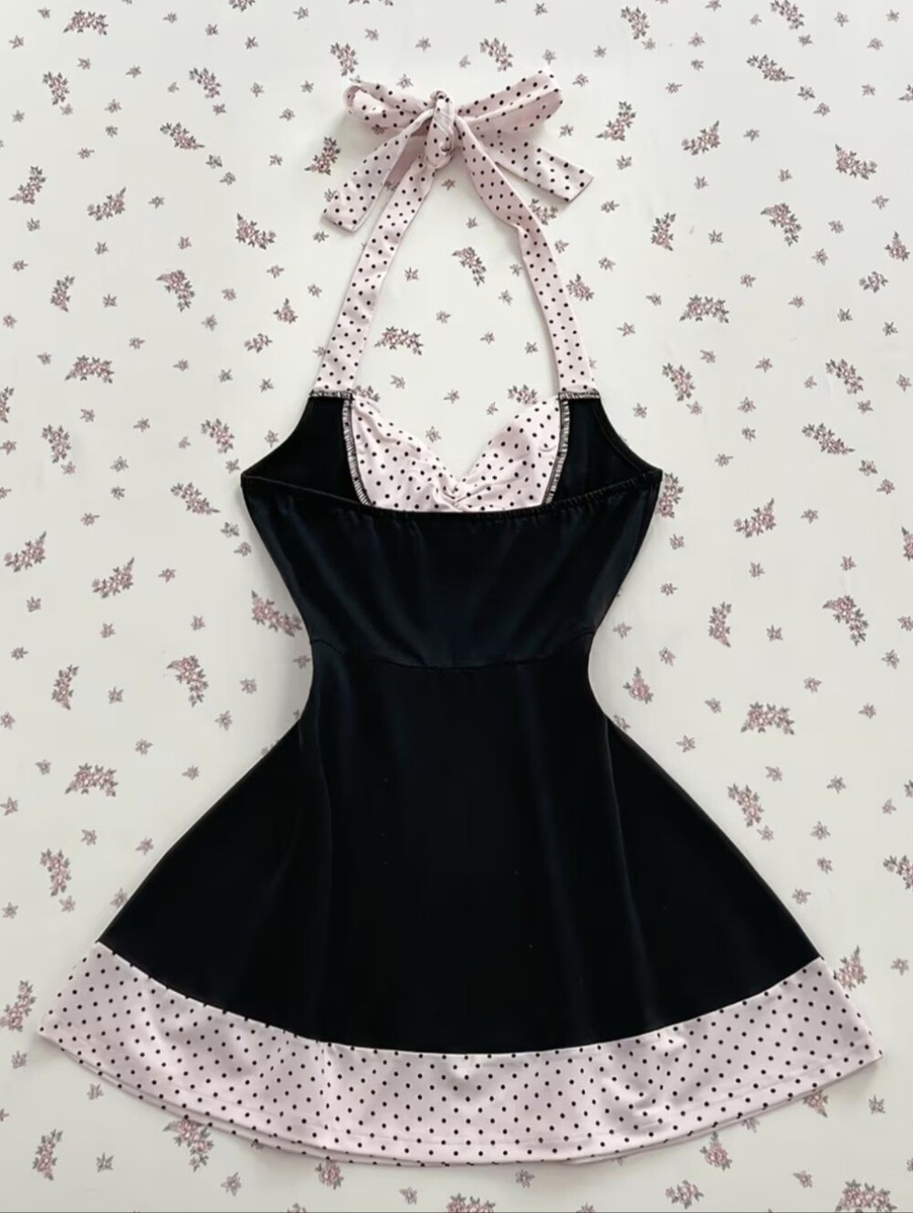 Black and Pink Polka Dot Halter Neck Dress, Style Bow Waist A-Line Mini Dress - Picture 2 of 4